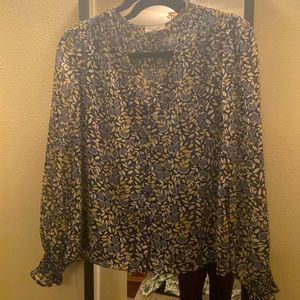 Women’s long-sleeve blouse